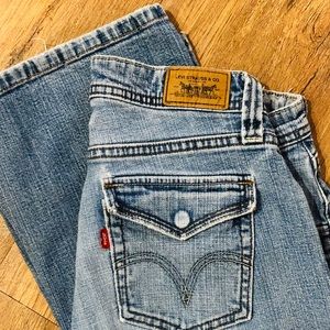 Levi’s 542 - Low Flare jeans